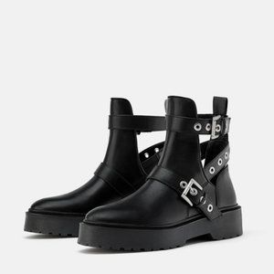 Zara | Cut Out Moto Ankle Boots | Size: 35